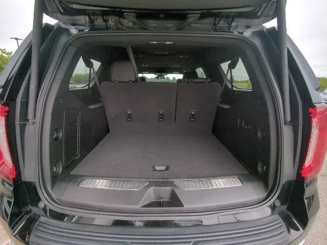 2023 GMC Yukon XL Denali - Photo 36