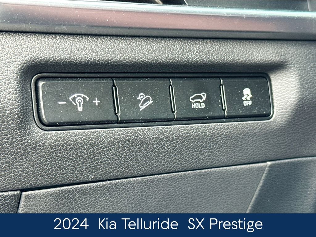 Used 2024 White Kia SX-Prestige image 22