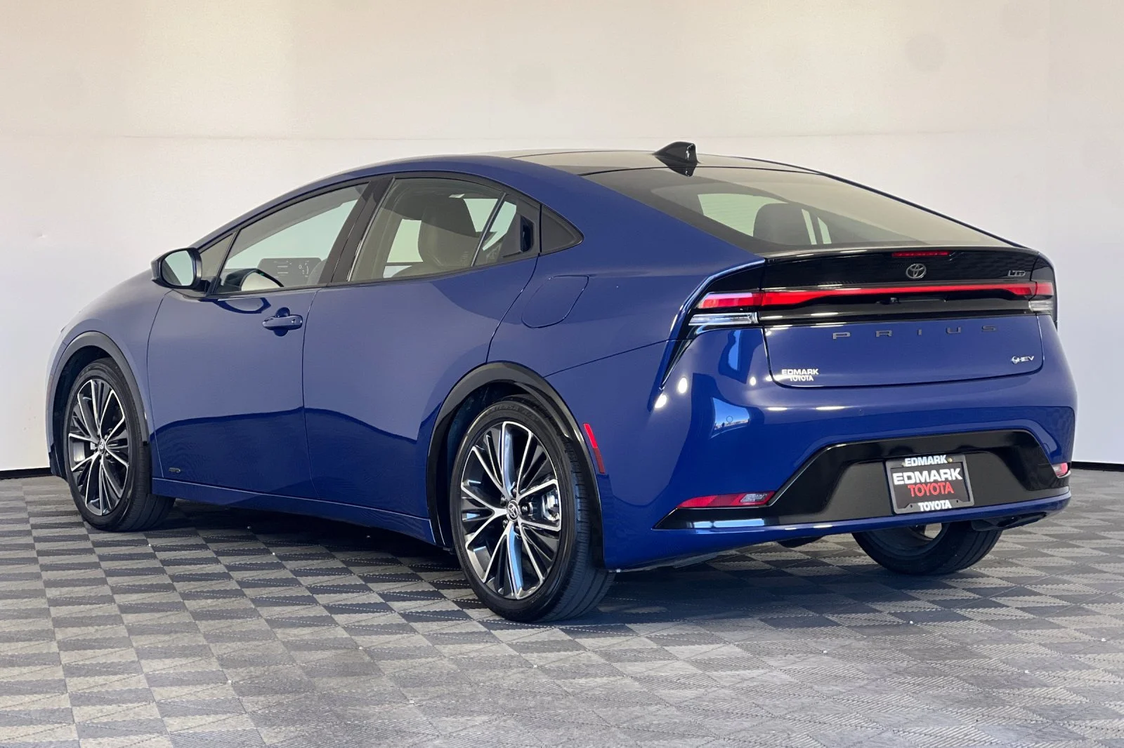Certified Used 2024 Reservoir Blue Toyota Limited image 5