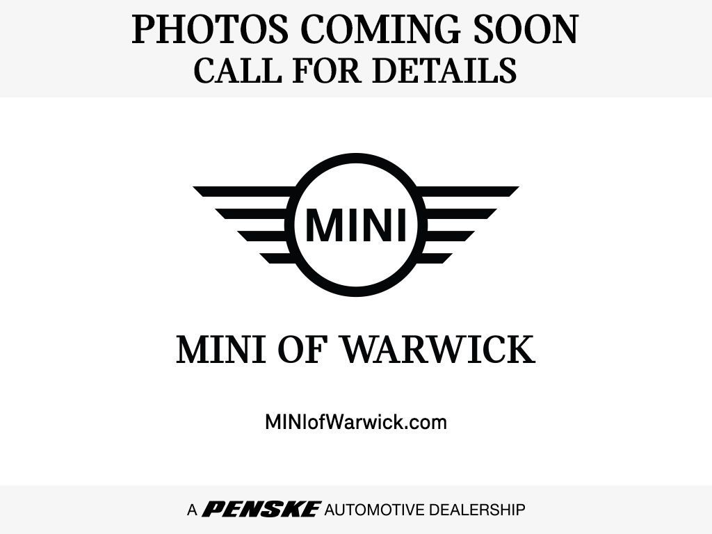 Used 2019 Orange MINI Signature image 1