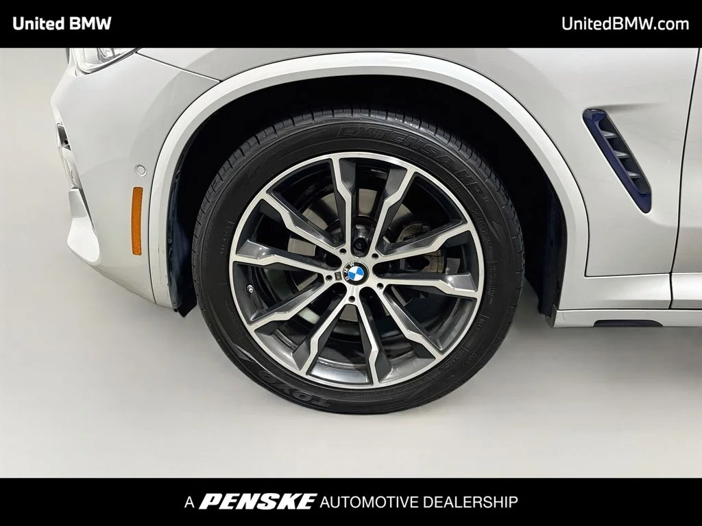 Used 2021 Glacier Silver Metallic BMW xDrive30i image 2