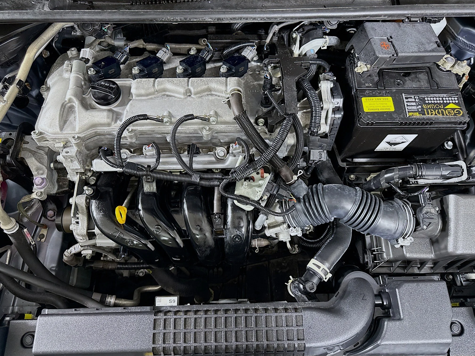Used 2022 Celestite Toyota LE image 34