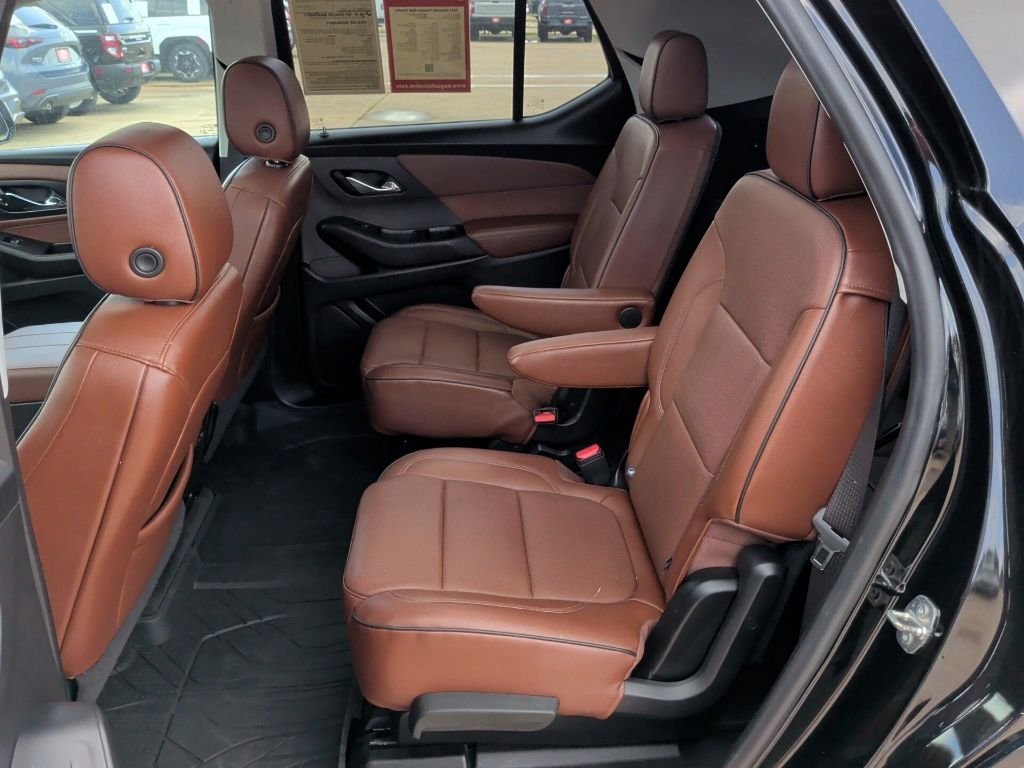 Used 2021 Black Chevrolet High Country image 39