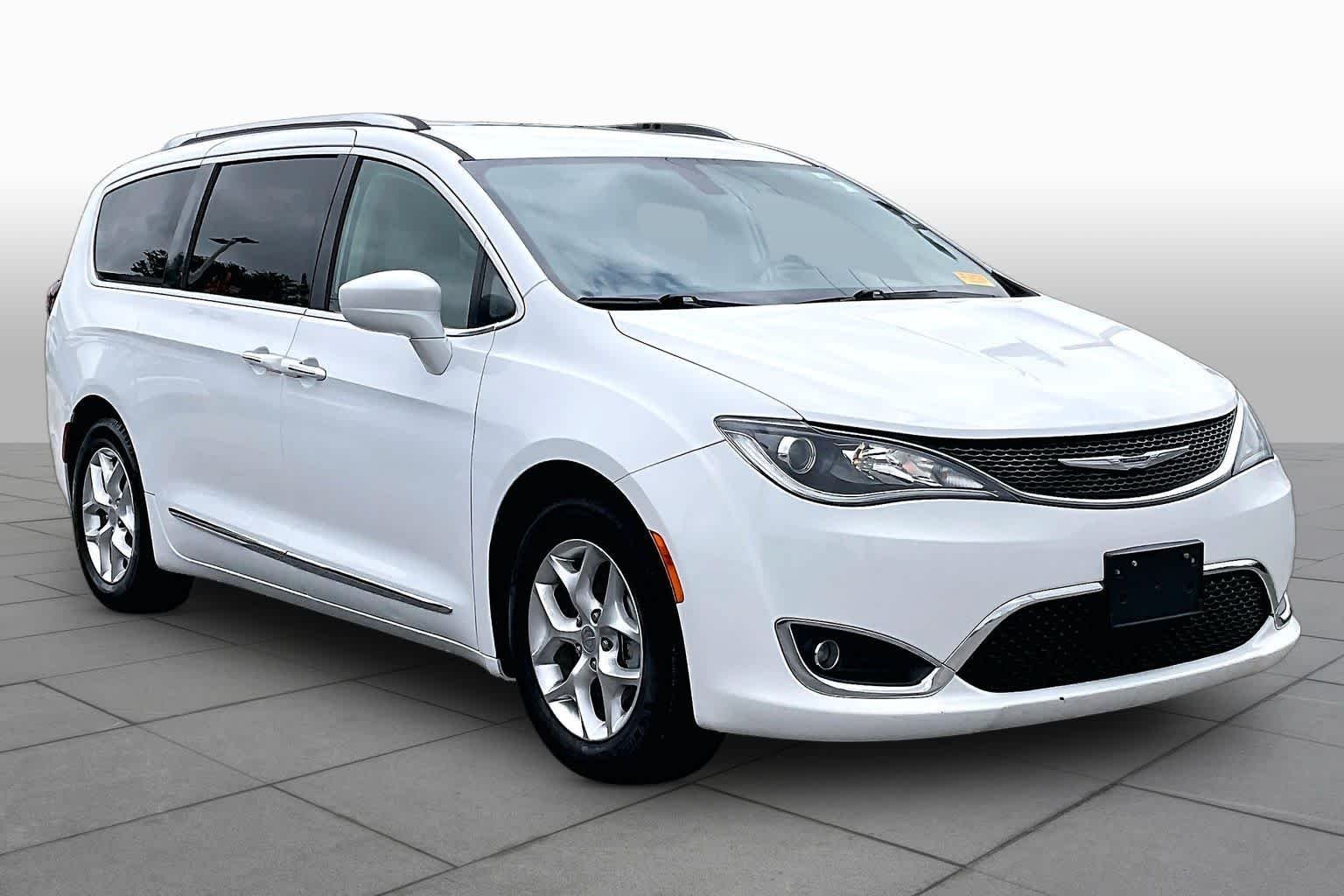 Certified Pre-Owned 2020 Chrysler Pacifica Touring L Plus