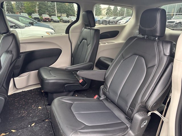 Used 2024 Blue Chrysler Touring L image 8