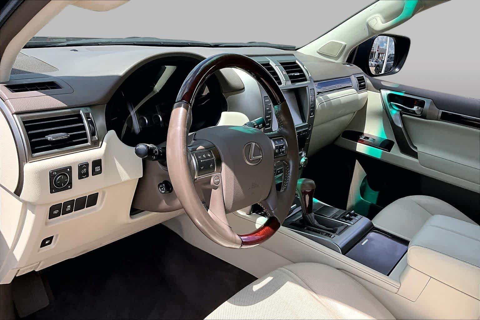 Used 2017 Black Onyx Lexus Premium image 17