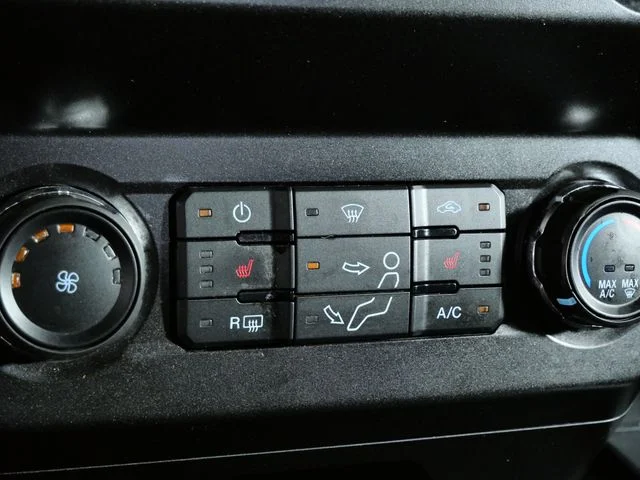 Certified Used 2022 White Ford XLT image 23