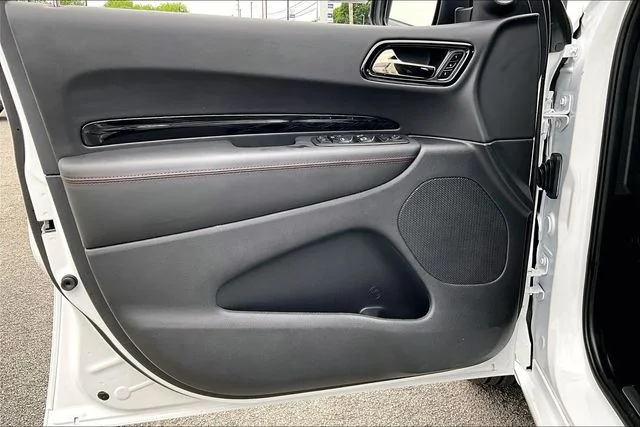 New 2026 White Knuckle Clear-Coat Exterior Paint Dodge GT Plus image 14
