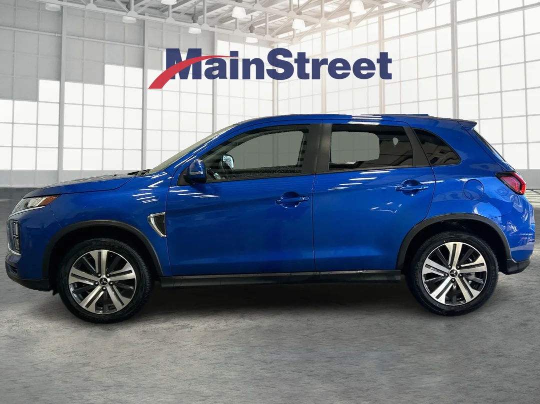 Used 2024 Mitsubishi Outlander Sport SE with VIN JA4ARUAU2RU007583 for sale in Lansing, KS