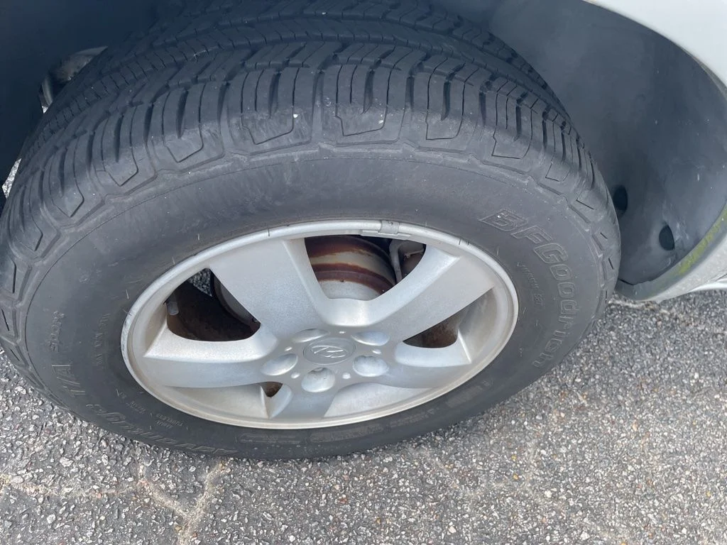 Used 2008 Silver Hyundai GLS image 11