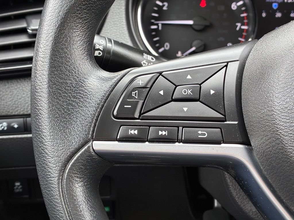 Used 2019 Blue Nissan S image 24
