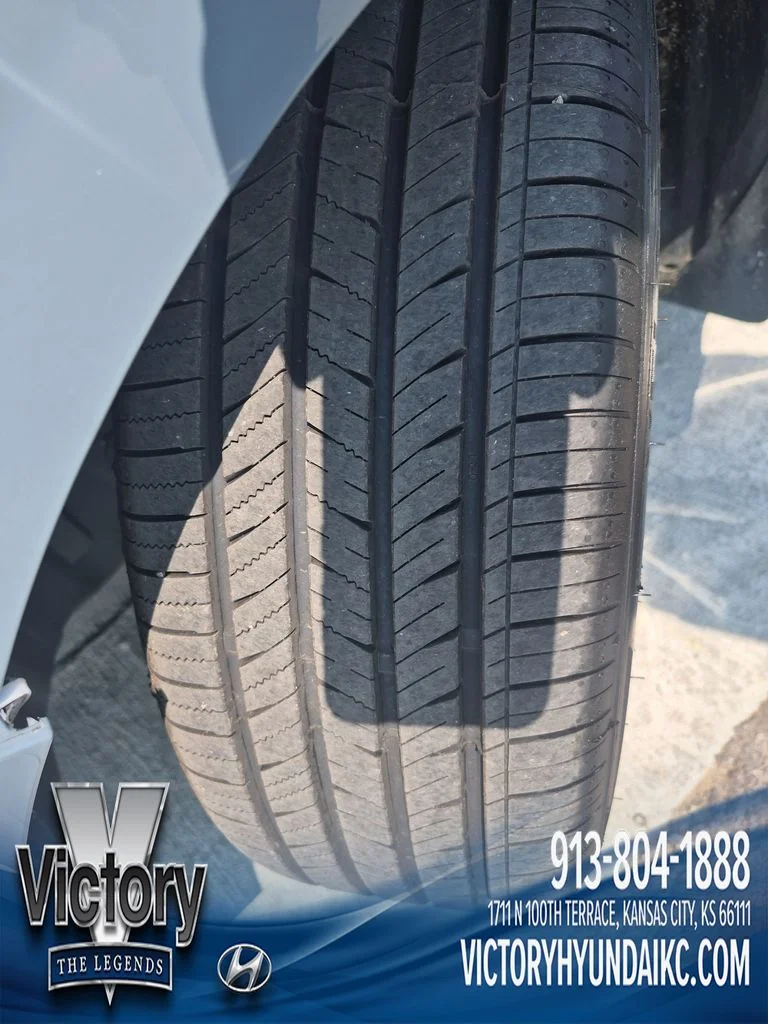 Used 2025 Gray Nissan SV image 29