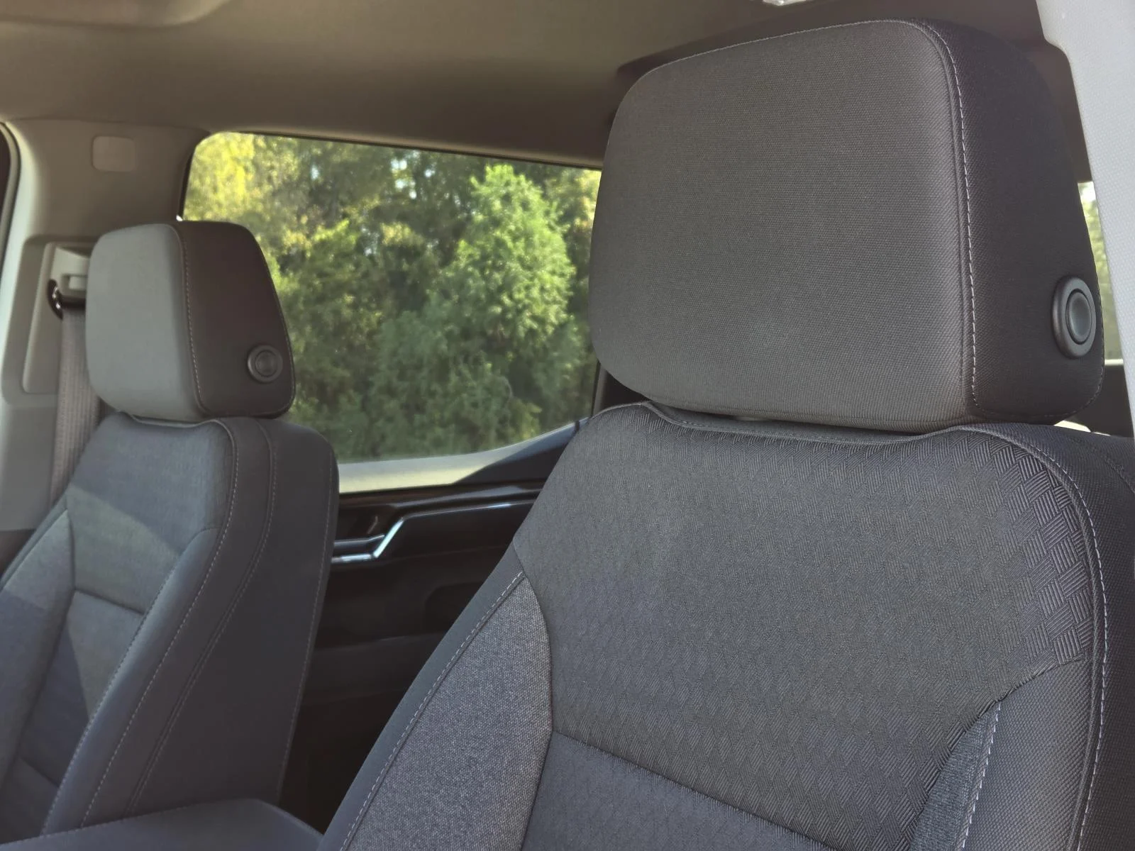 Used 2024 Sterling Gray Metallic Chevrolet LT image 27