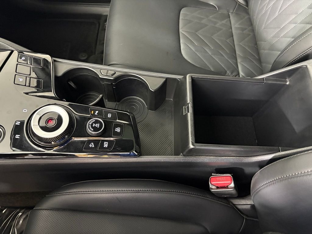Used 2024 Blue Kia X-Line image 32