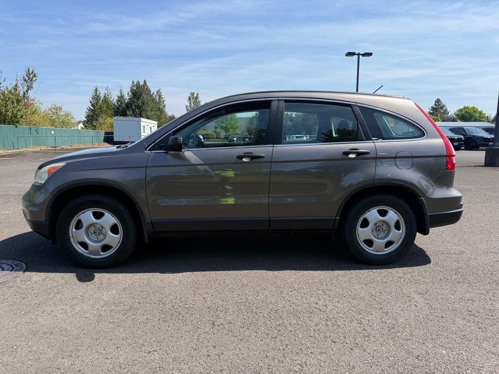 Used 2010 Urban Titanium Metallic Honda LX image 3