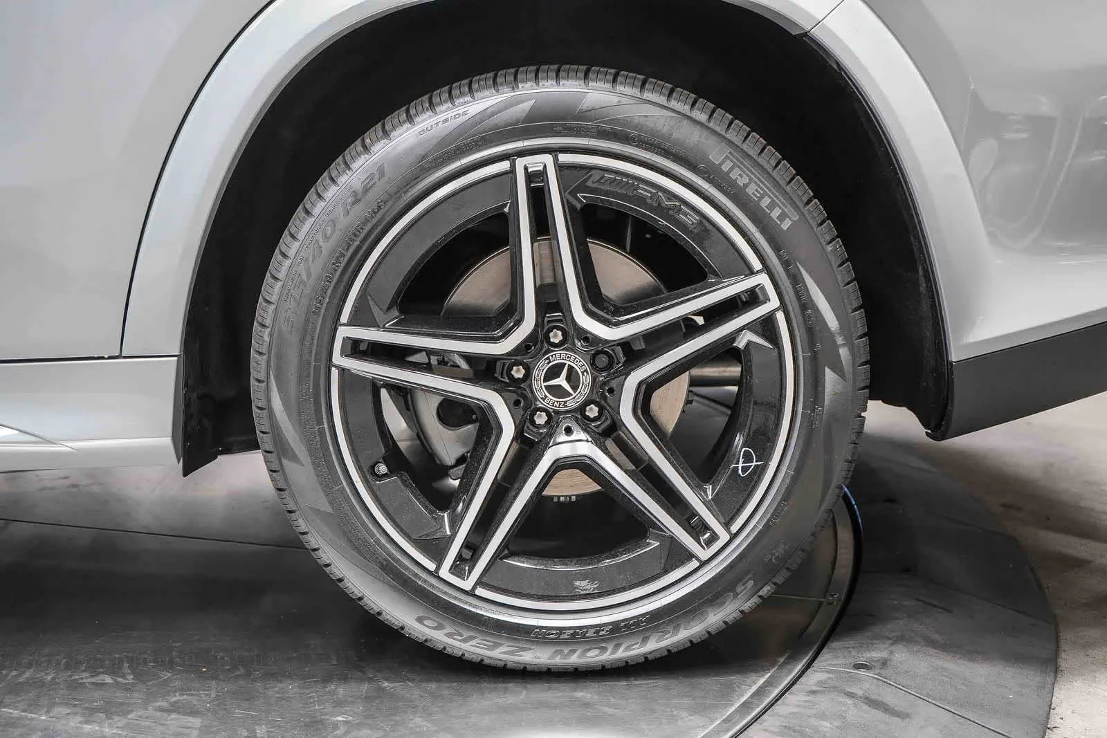 New 2026 MANUFAKTUR Alpine Grey Mercedes-Benz GLS 450 image 54