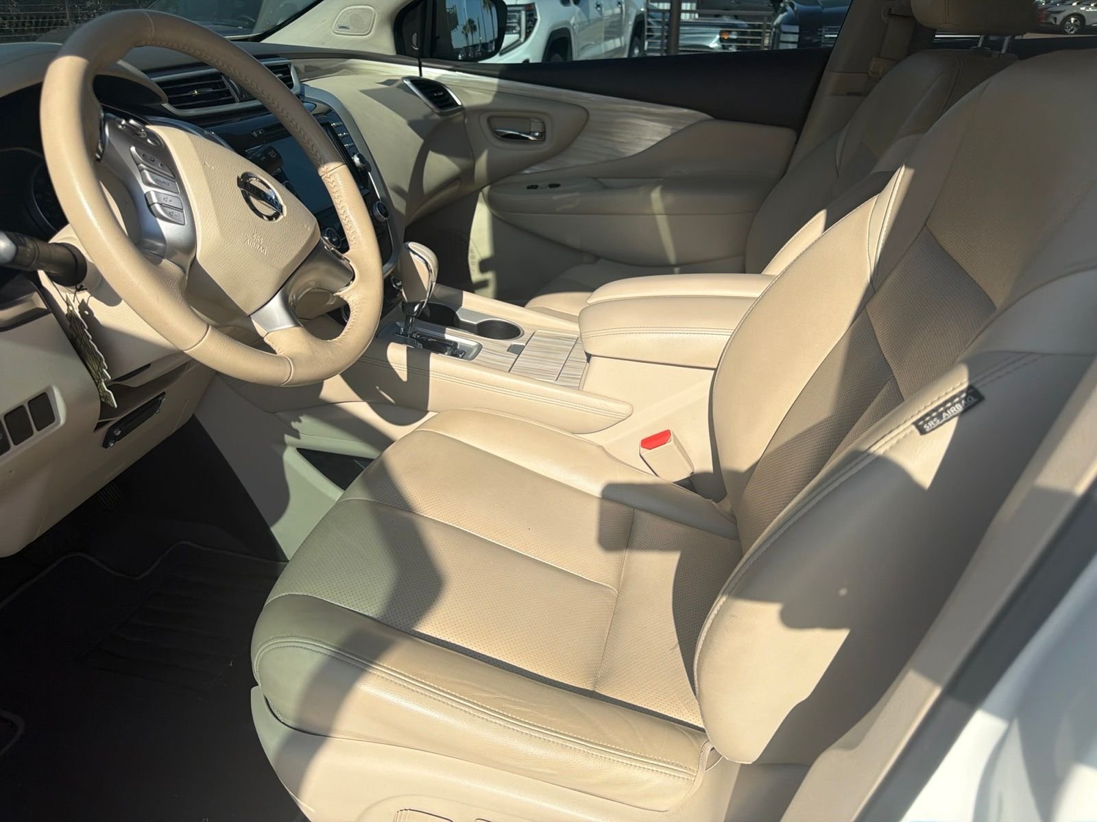 Used 2017 Pearl White Nissan SL image 13