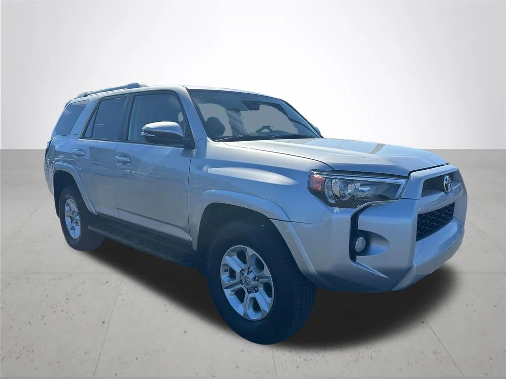 Used 2017 Silver Toyota SR5 Premium image 5