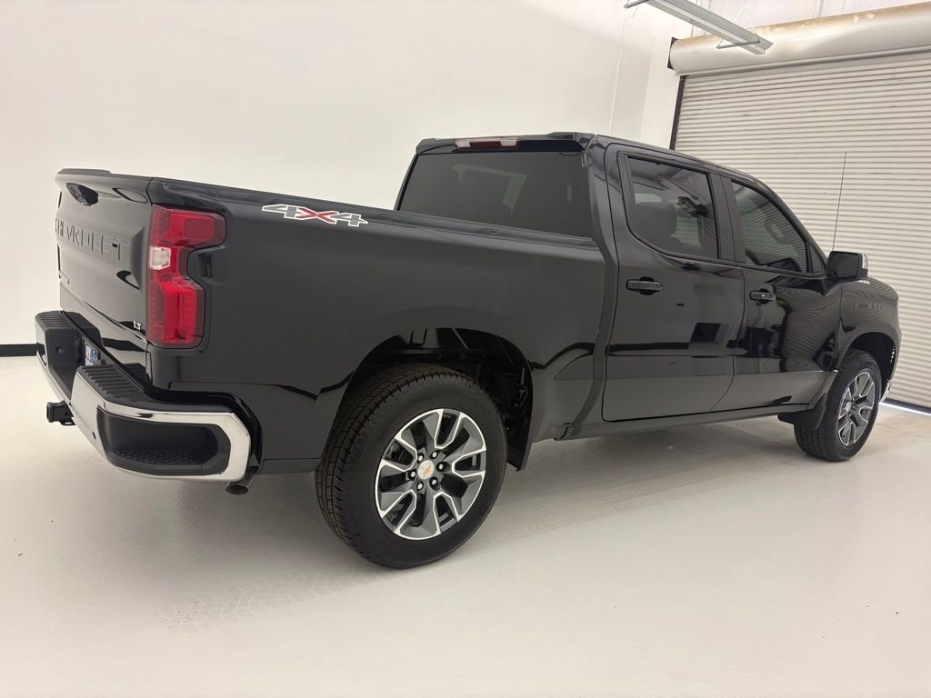 New 2026 Black Chevrolet LT image 21