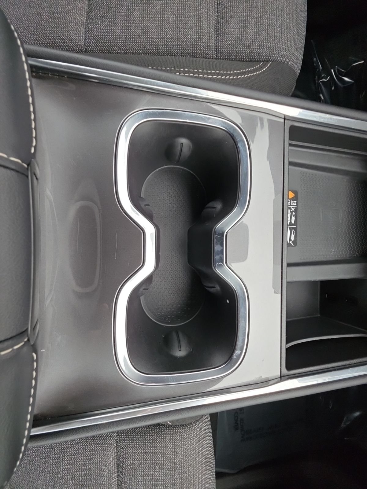 Used 2025 Black GMC Elevation image 16