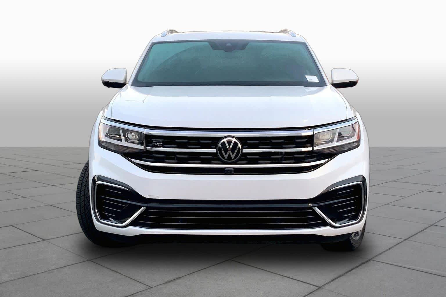 Used 2023 Opal White Pearl Volkswagen 3.6L V6 SEL Premium R-Line image 4