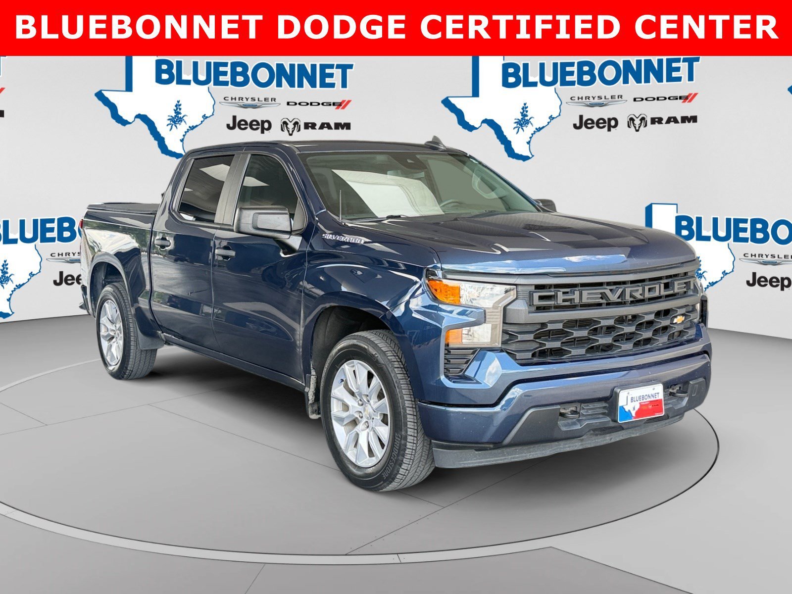 Used 2022 Northsky Blue Metallic Chevrolet Custom image 3