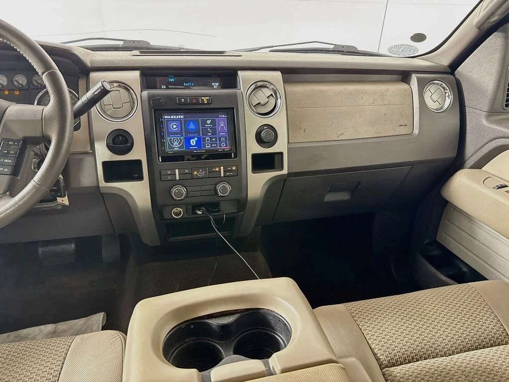 Used 2010 Gray Ford  image 26