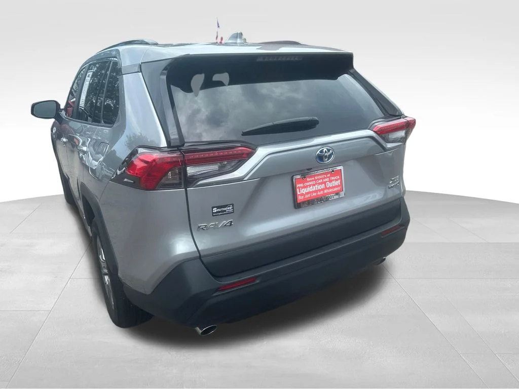 Used 2024 Silver Toyota XLE image 20