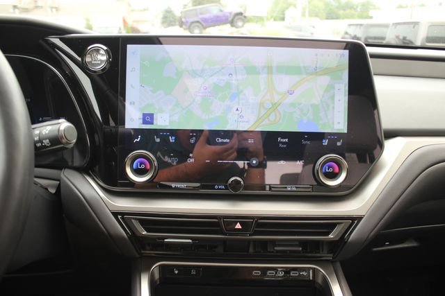Used 2025 Black Lexus 350 Premium image 4