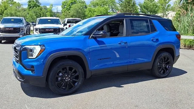 New 2026 Rapids Metallic GMC Elevation image 6