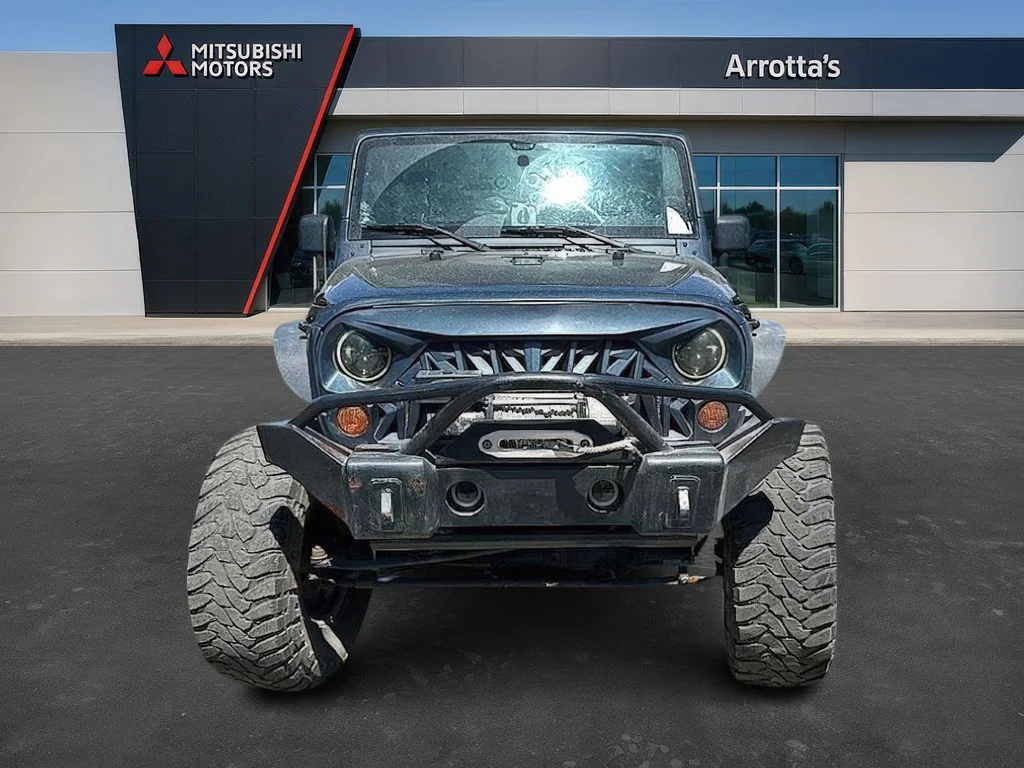 Used 2008 Black Jeep Unlimited Sahara image 8
