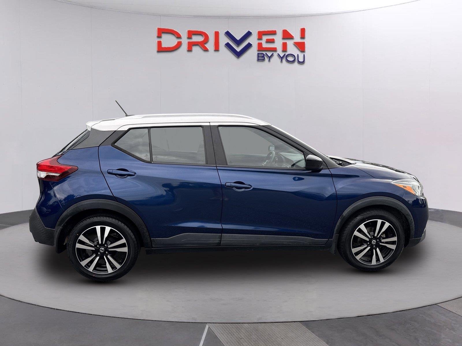 Used 2020 Deep Blue Pearl/Fresh Powder Nissan SV image 2