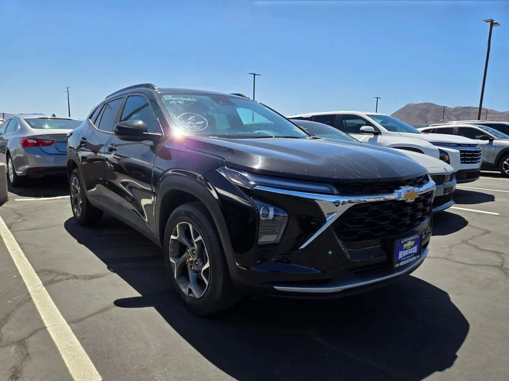 Used 2025 Mosaic Black Metallic Chevrolet LT image 1
