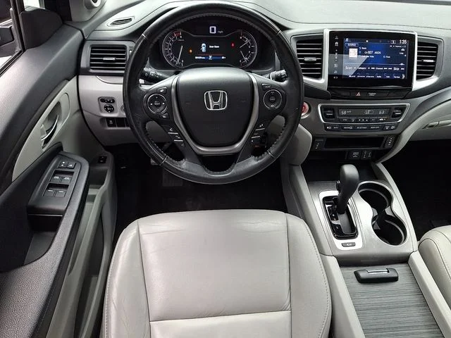 Used 2017 Blue Honda EX-L image 13