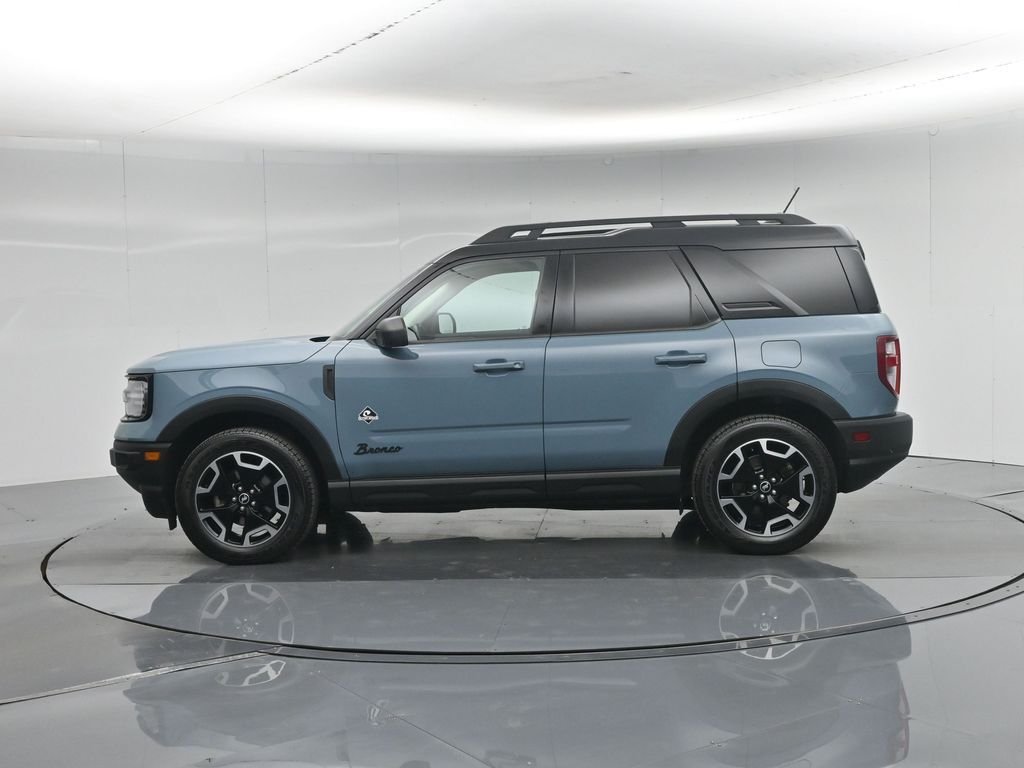 Used 2022 Gray Ford Outer Banks image 33