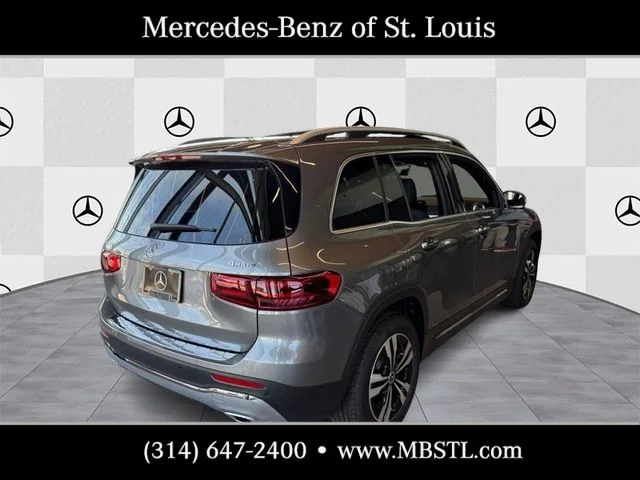 New 2026 Mountain Grey Metallic Mercedes-Benz GLB 250 image 2