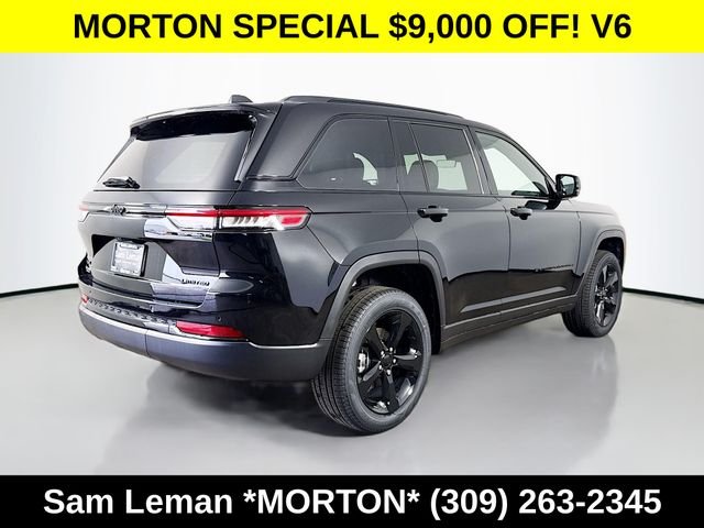 New 2025 Diamond Black Crystal Pearl-Coat Exterior Paint Jeep Limited image 7