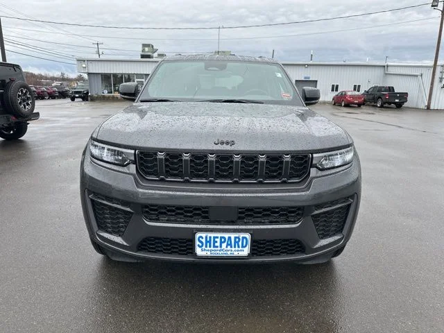 New 2026 Baltic Gray Metallic Clear-Coat Exterior Paint Jeep Laredo Altitude image 2