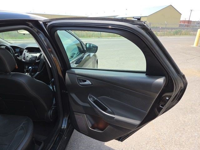 Used 2015 Black Ford SE image 17