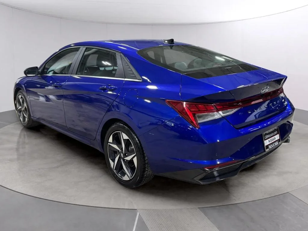 Used 2023 Intense Blue Hyundai Limited image 6