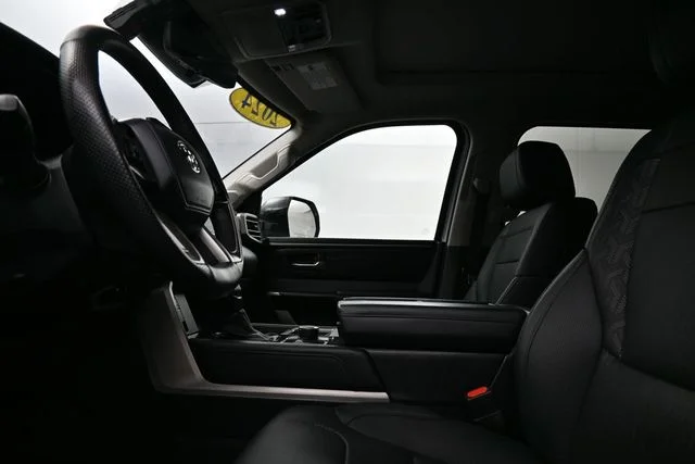 Used 2024  Toyota  image 17