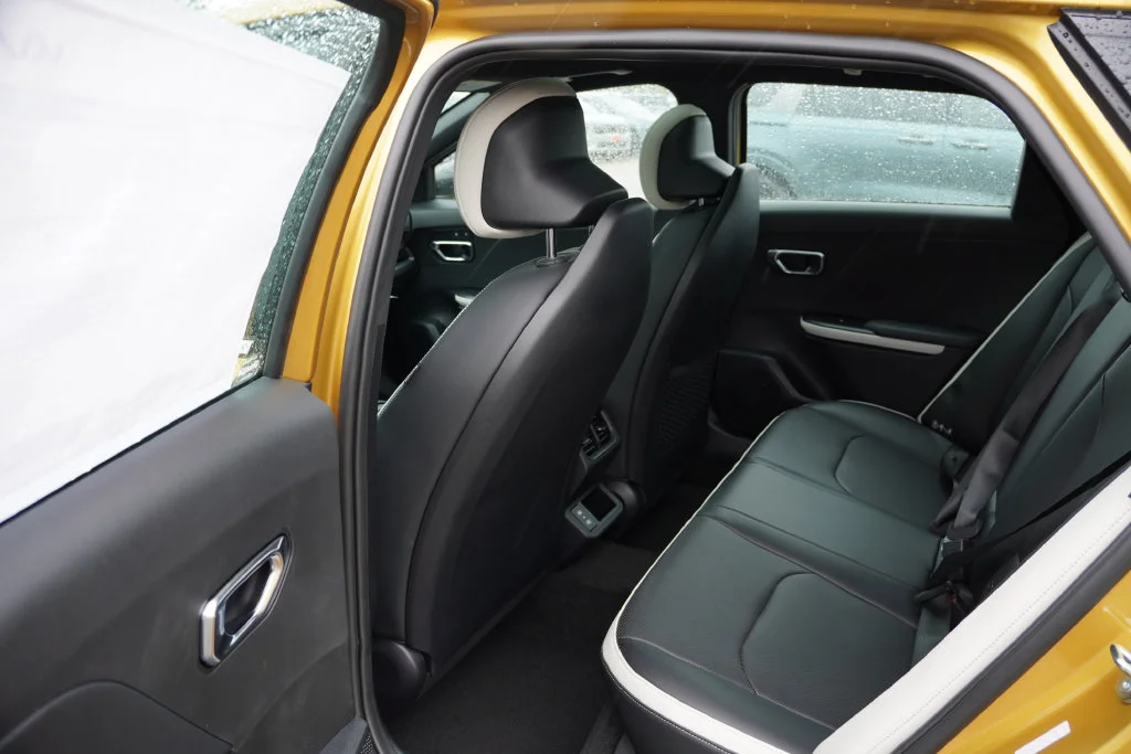 New 2027 Sparkling Yellow Kia GT-Line Turbo image 11