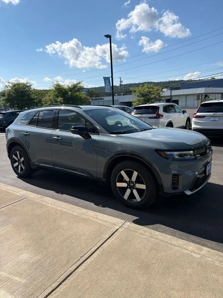 New 2026 Gray Honda Touring image 4