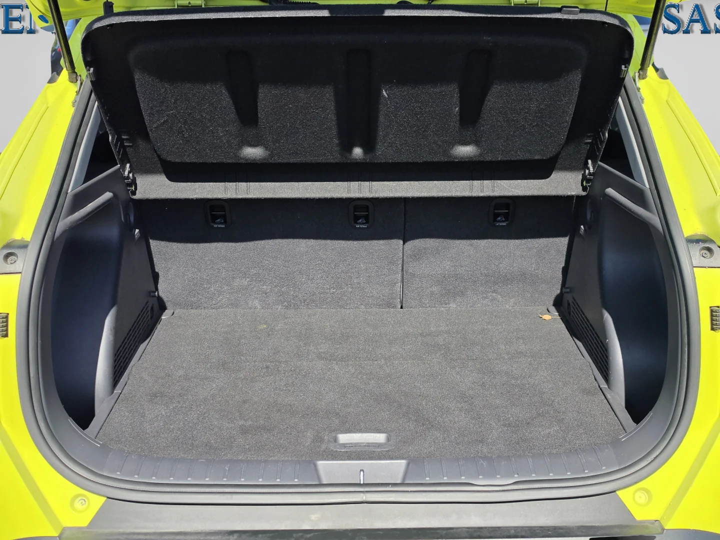 Used 2024 Neoteric Yellow Hyundai SEL image 15