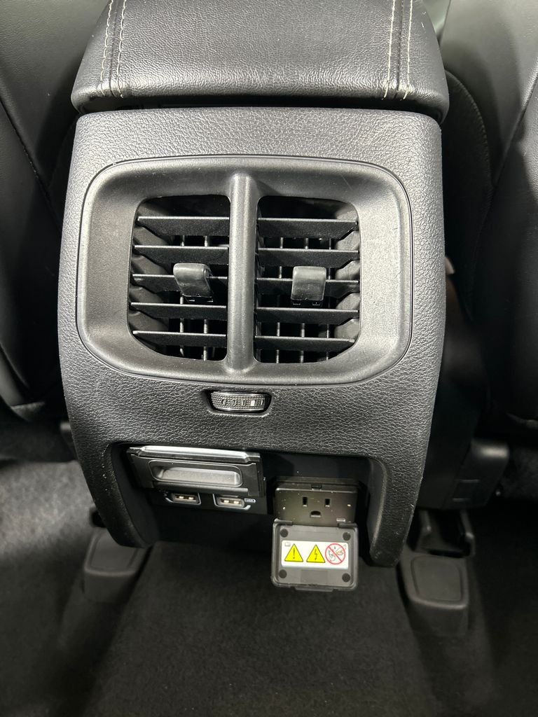 Used 2019 Black Jeep Limited image 19