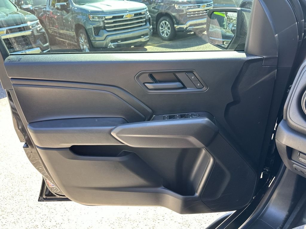 New 2026 Black Chevrolet Trail Boss image 29