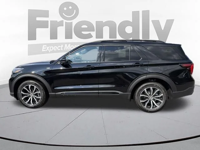 New 2026 Agate Black Metallic Ford ST-Line image 3