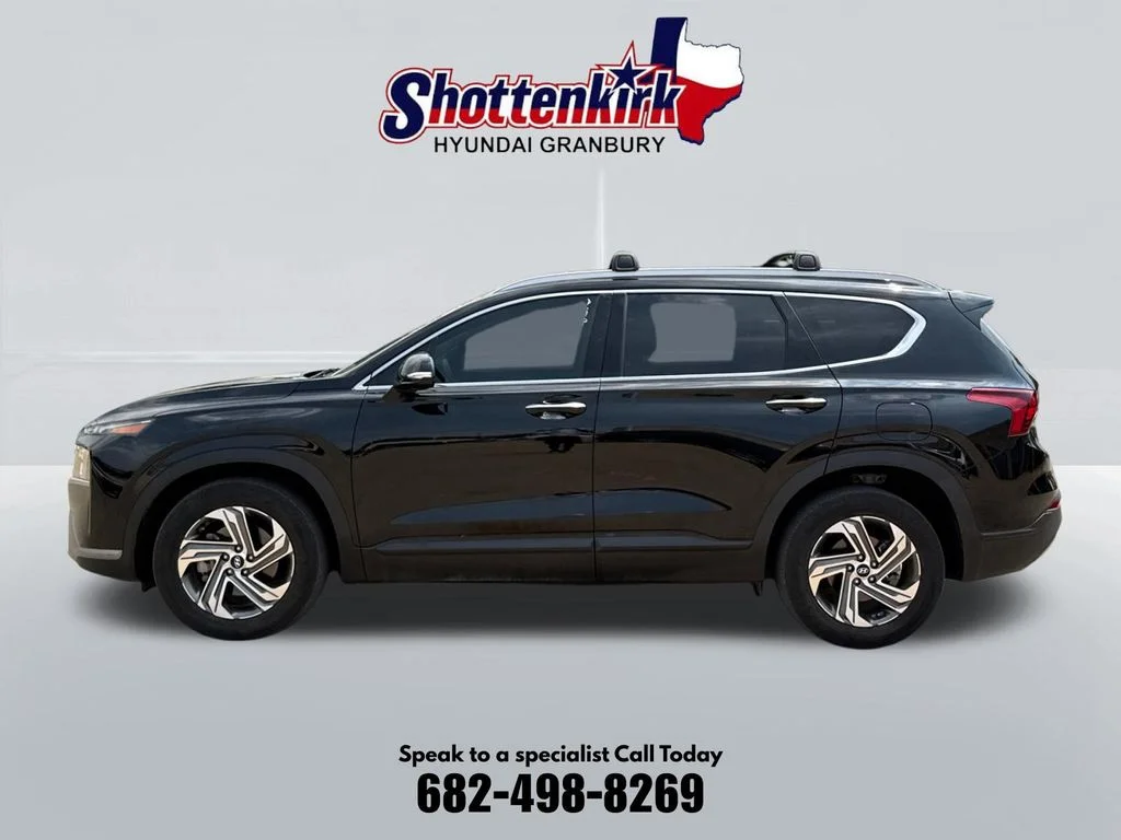 Used 2023 Black Hyundai SEL image 5