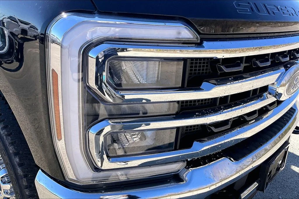 New 2026 Ford Super Duty F-250 King Ranch 4D Crew Cab