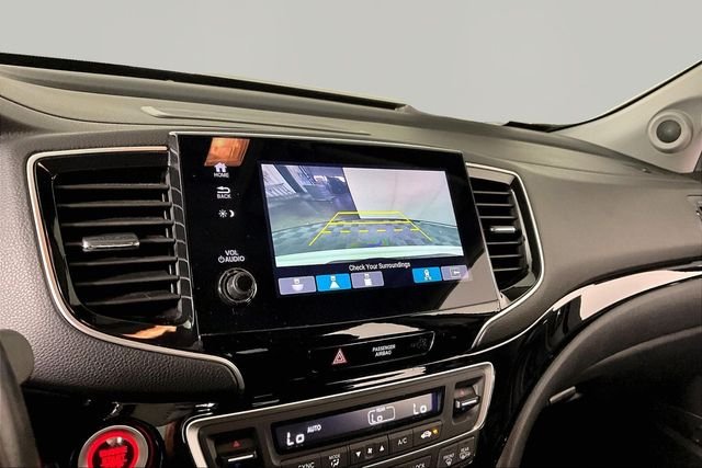 Used 2020  Honda Touring image 13